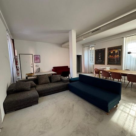 La Casa Di Wayne Villa Cologno Monzese Bagian luar foto