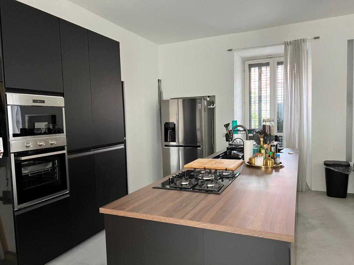 La Casa Di Wayne Villa Cologno Monzese Bagian luar foto