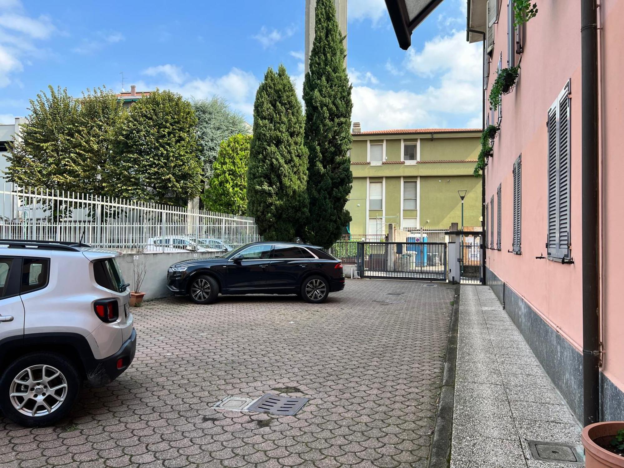 La Casa Di Wayne Villa Cologno Monzese Bagian luar foto